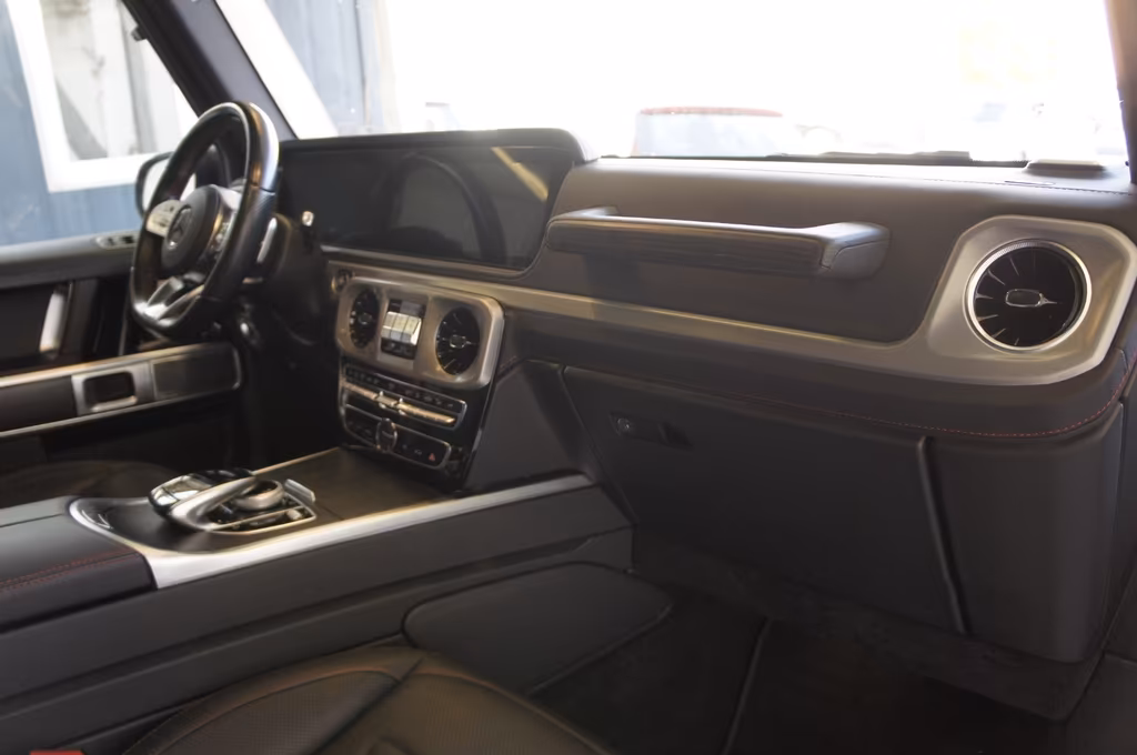 Mercedes-Benz G 400