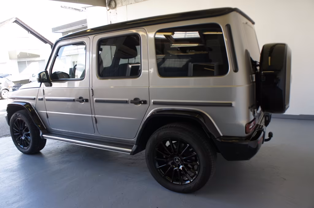 Mercedes-Benz G 400