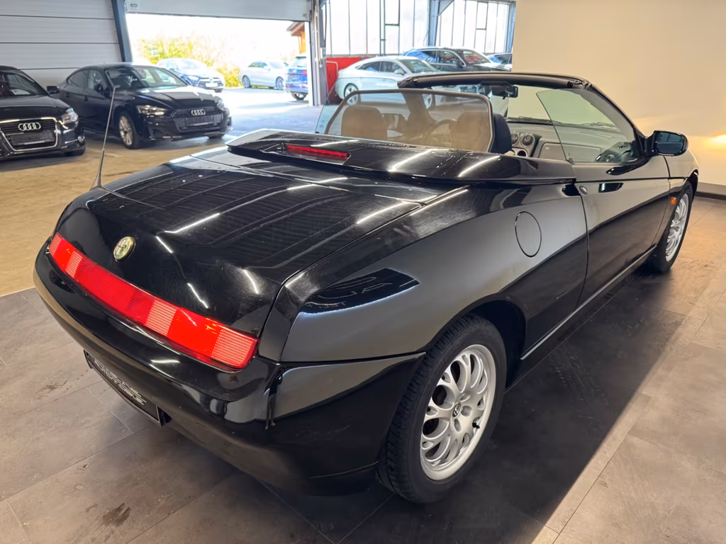 Alfa Romeo Spider