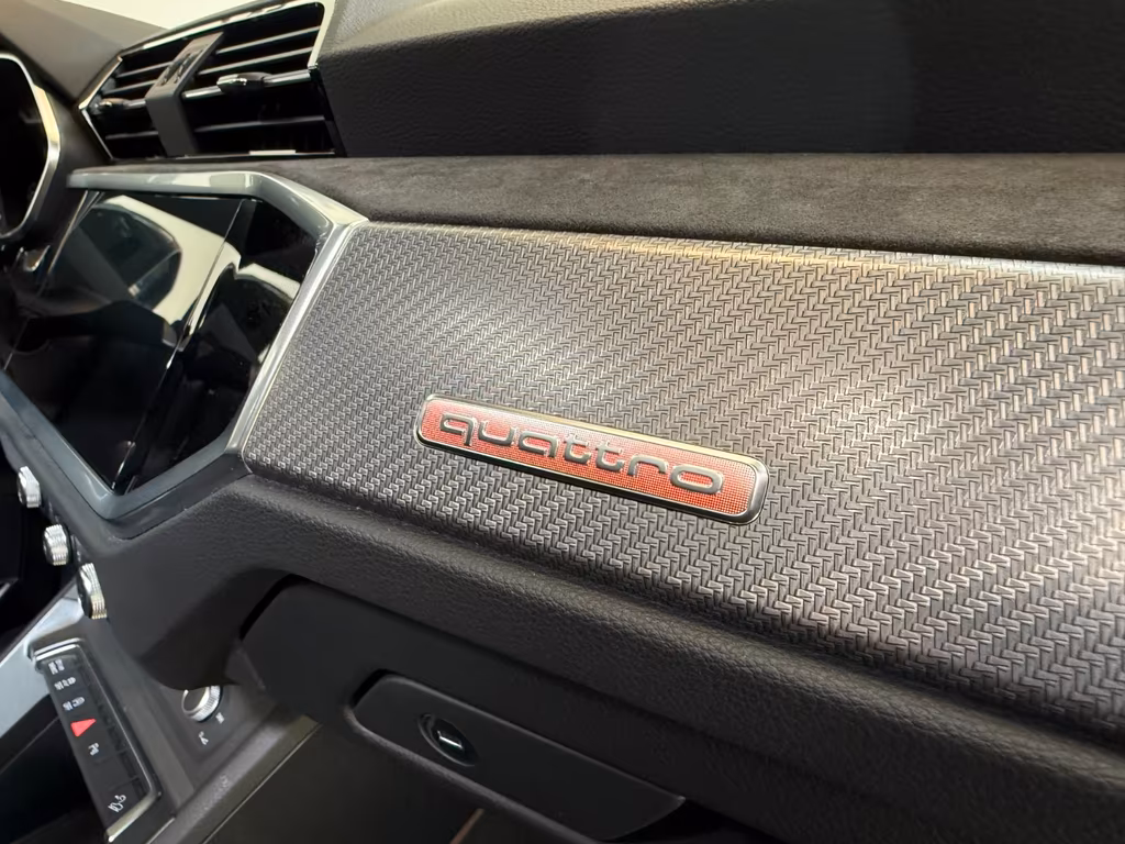 Audi RSQ3