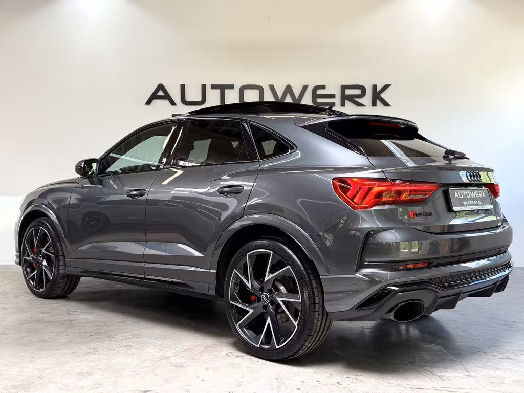Audi RSQ3