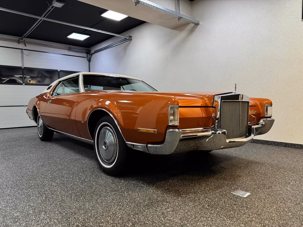 Lincoln Continental