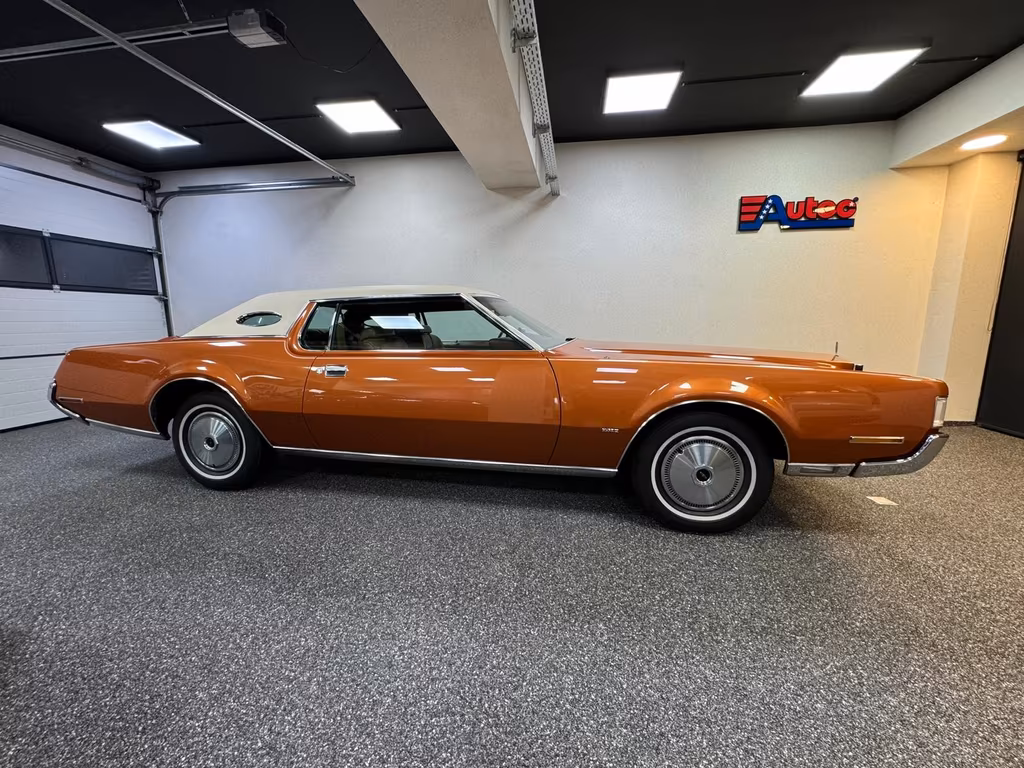 Lincoln Continental