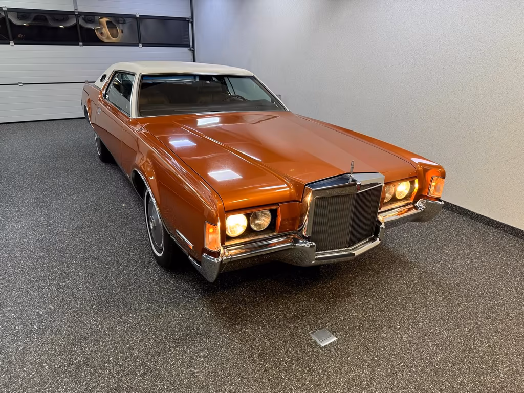 Lincoln Continental