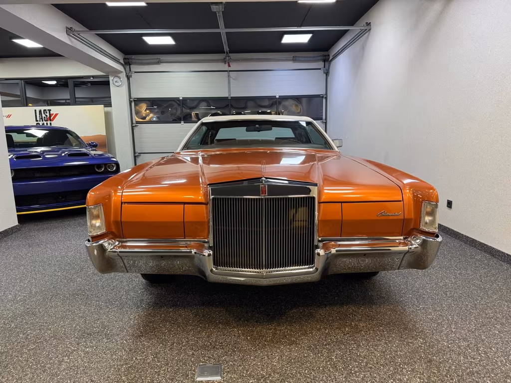 Lincoln Continental