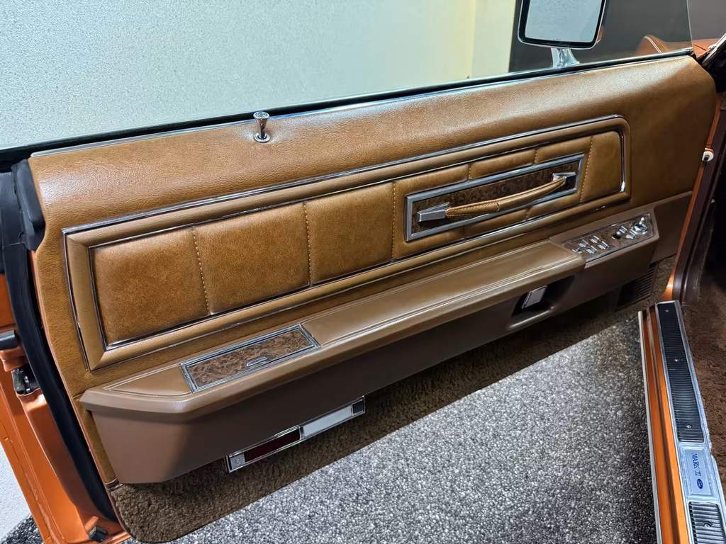 Lincoln Continental
