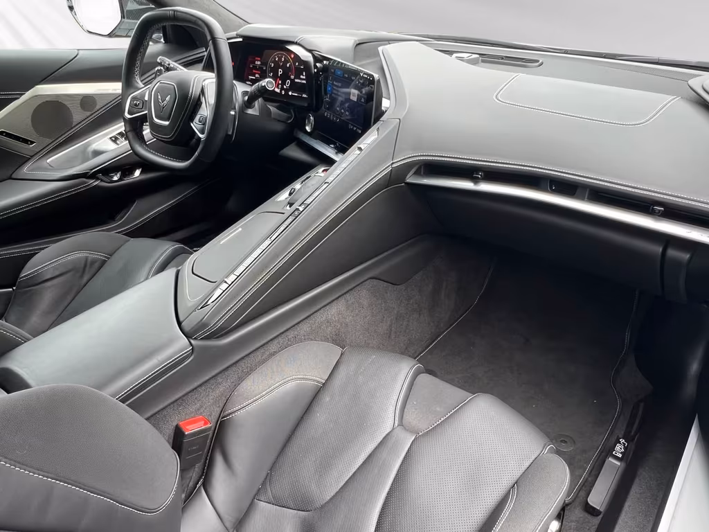Corvette C8