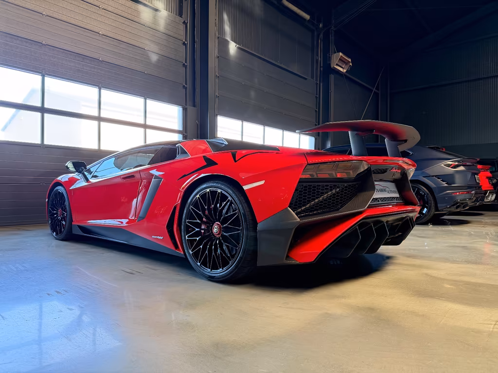 Lamborghini Aventador