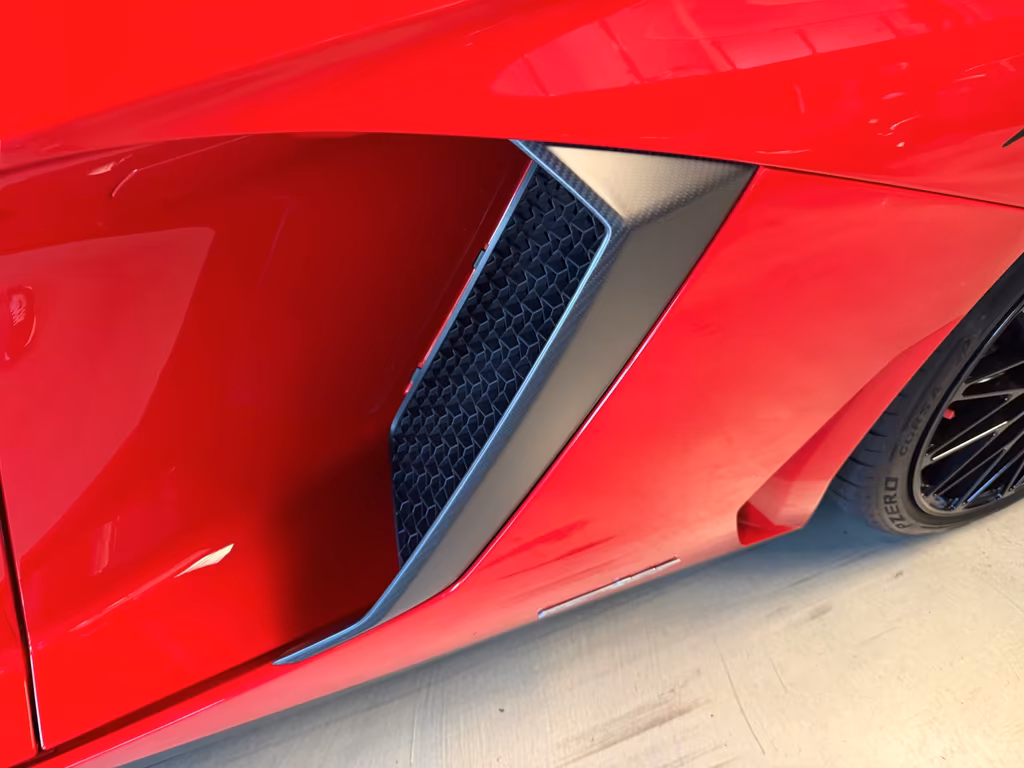 Lamborghini Aventador