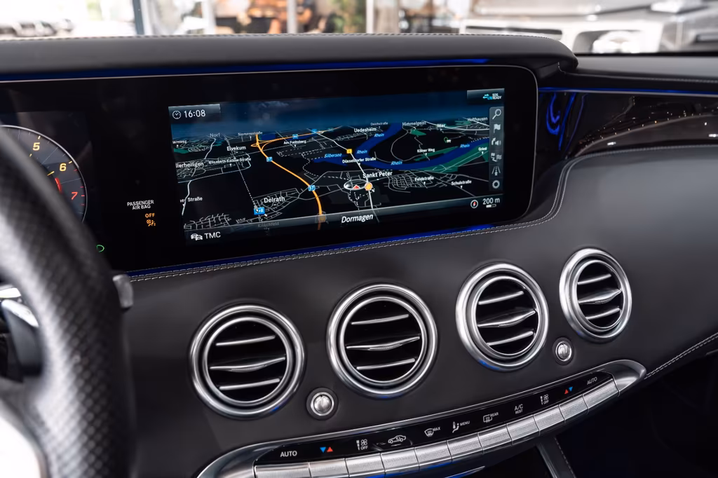 Mercedes-Benz S 560