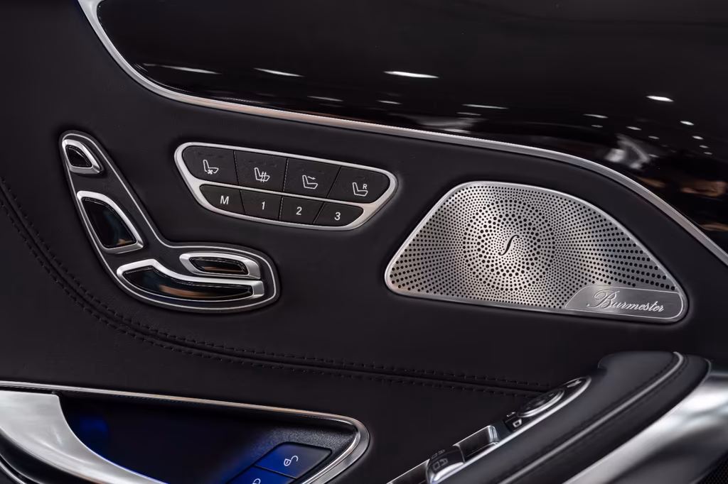 Mercedes-Benz S 560