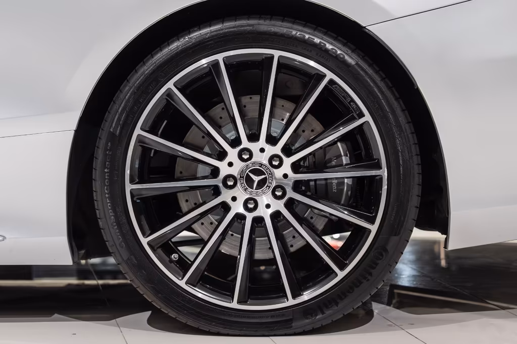 Mercedes-Benz S 560