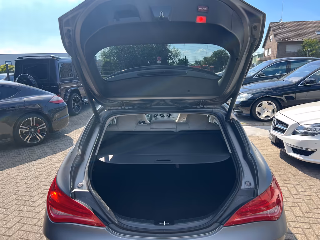 Mercedes-Benz CLA 45 AMG