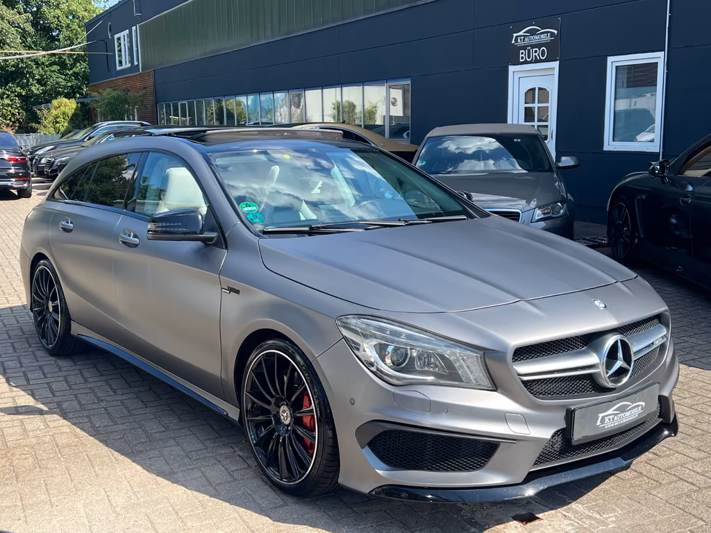 Mercedes-Benz CLA 45 AMG