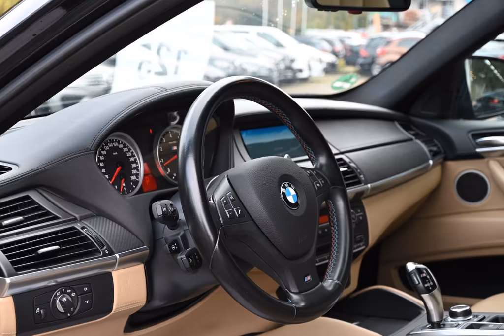 BMW X6 M