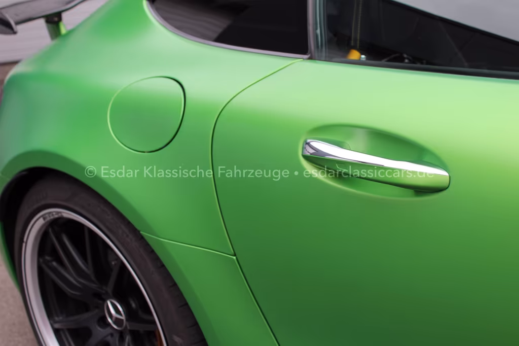 Mercedes-Benz AMG GT R