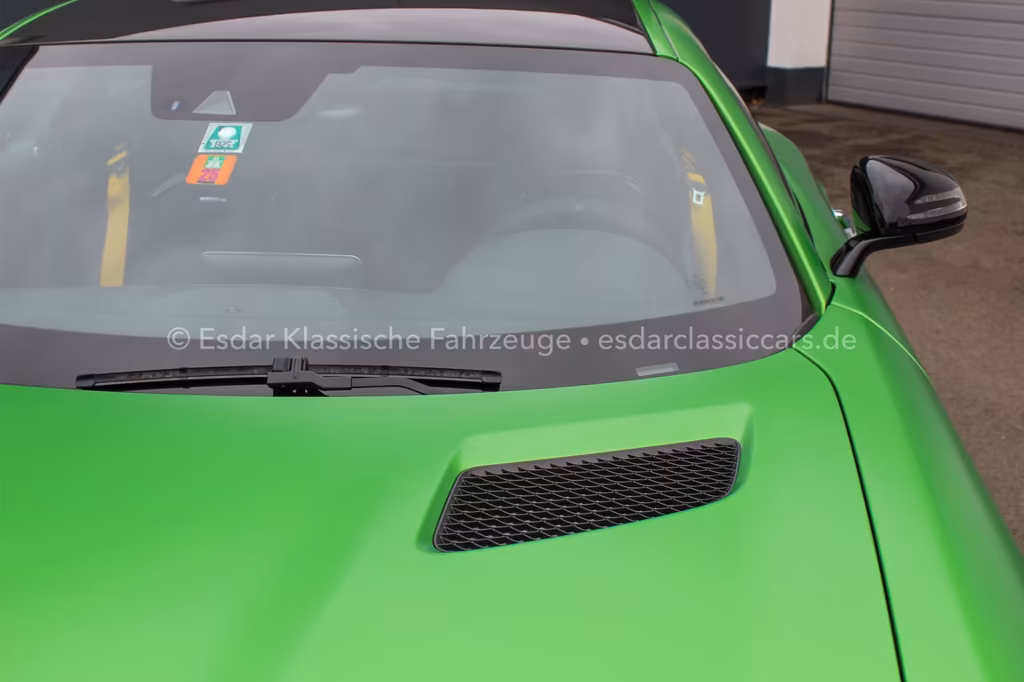 Mercedes-Benz AMG GT R
