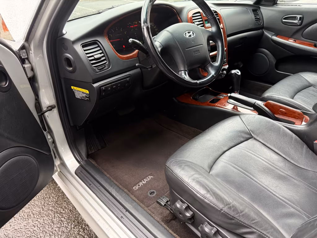 Hyundai SONATA