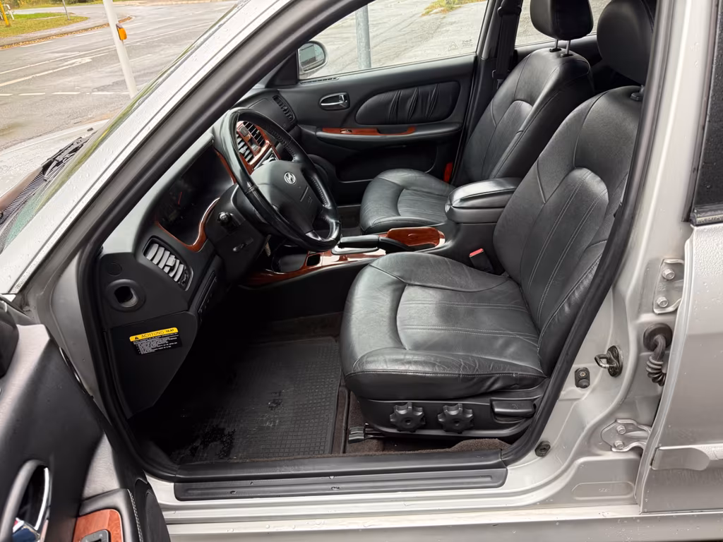 Hyundai SONATA