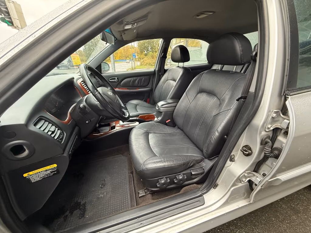 Hyundai SONATA