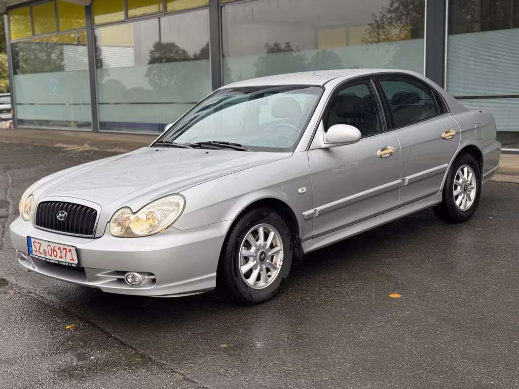 Hyundai SONATA