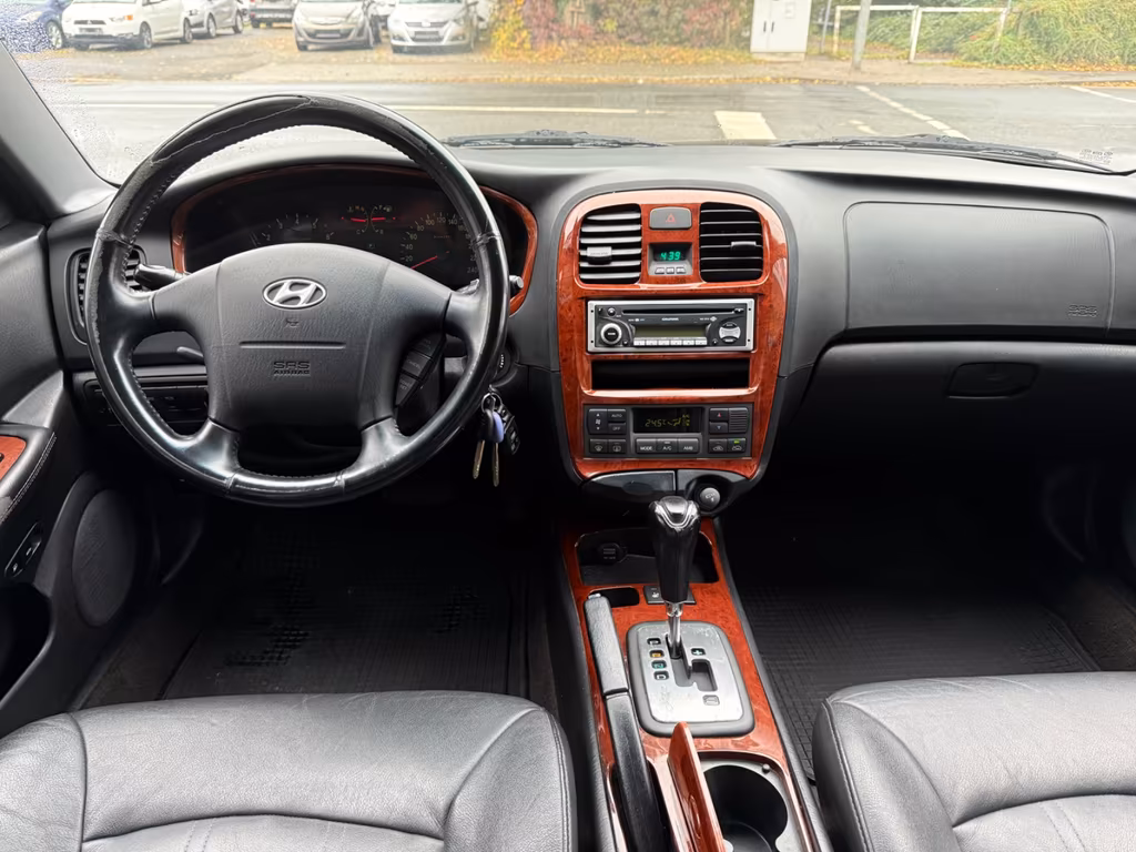 Hyundai SONATA