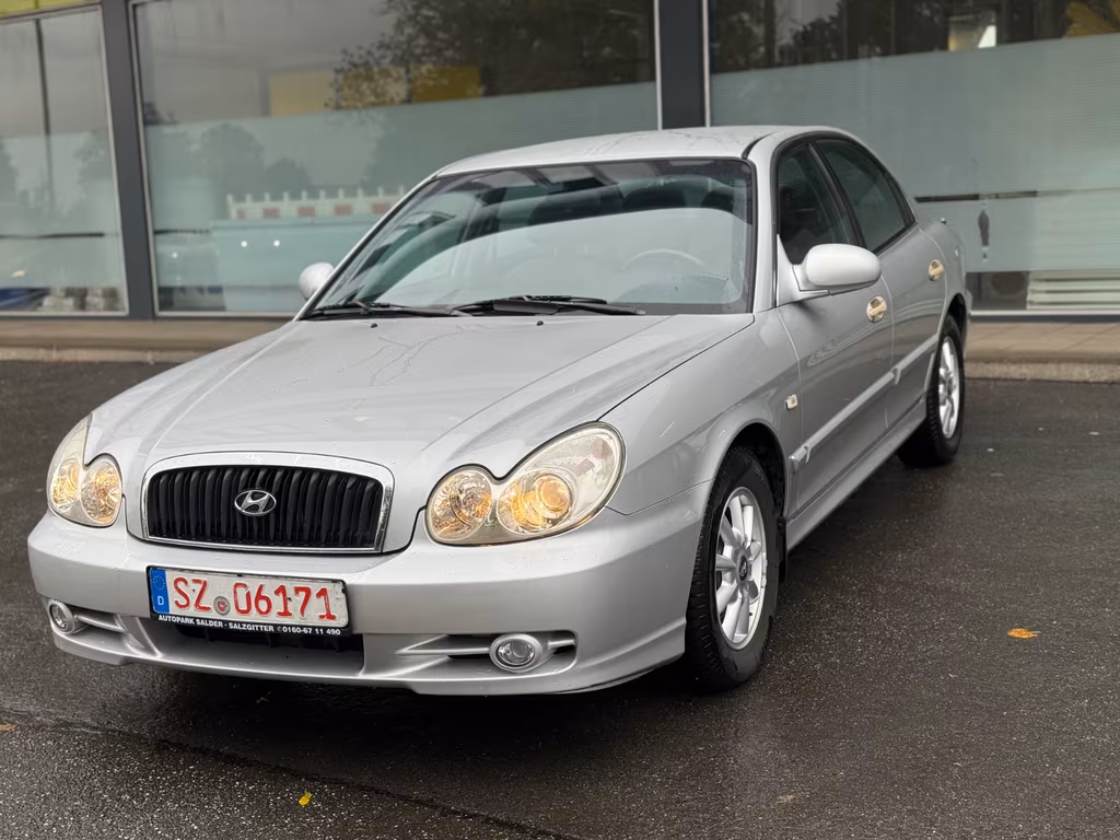Hyundai SONATA