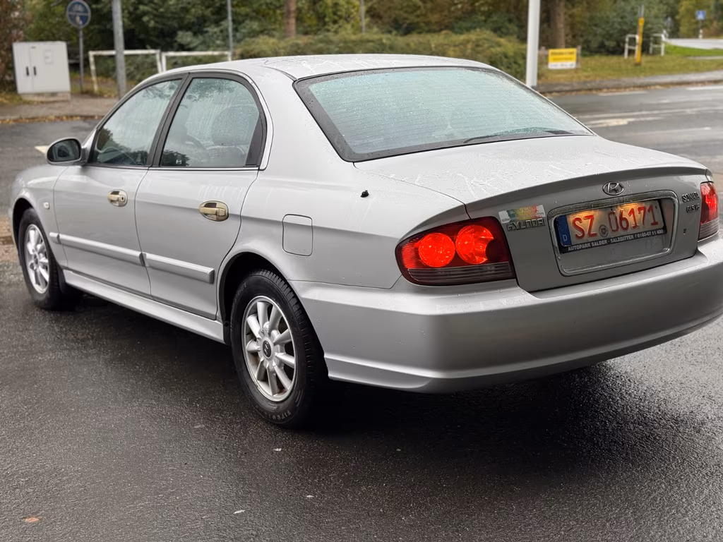 Hyundai SONATA