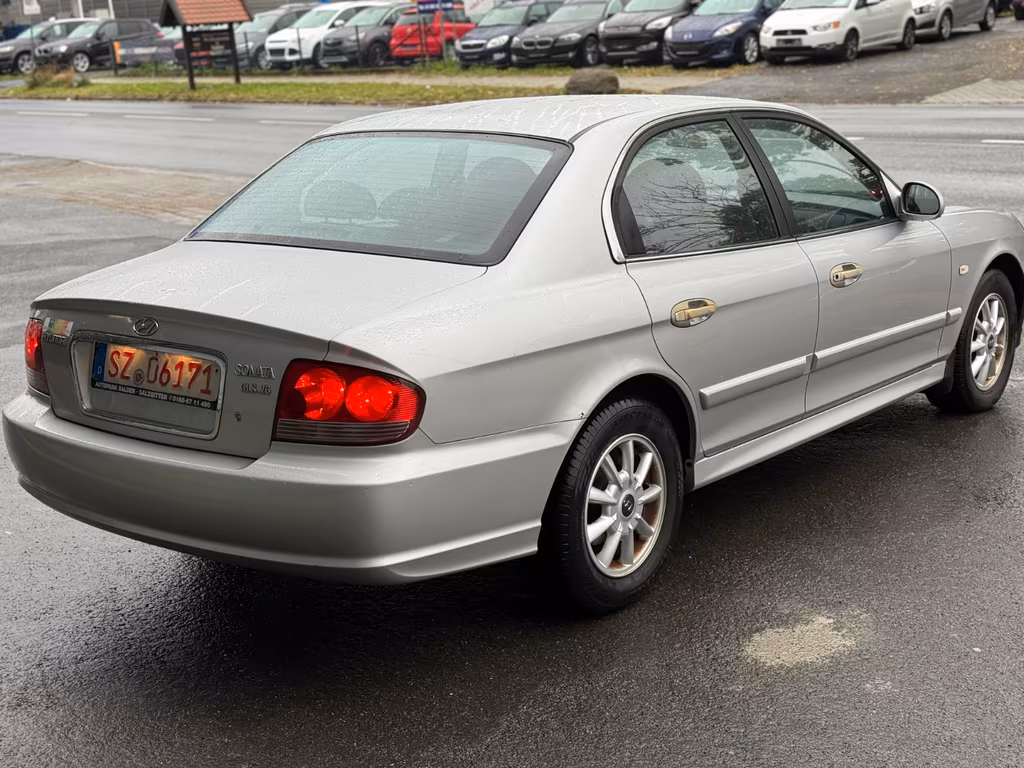 Hyundai SONATA