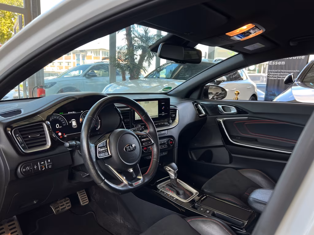 Kia ProCeed