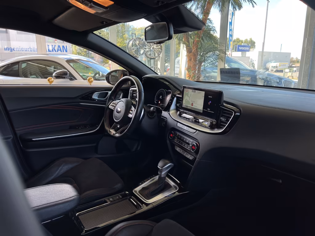 Kia ProCeed