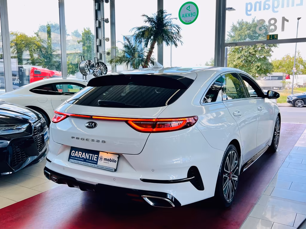Kia ProCeed