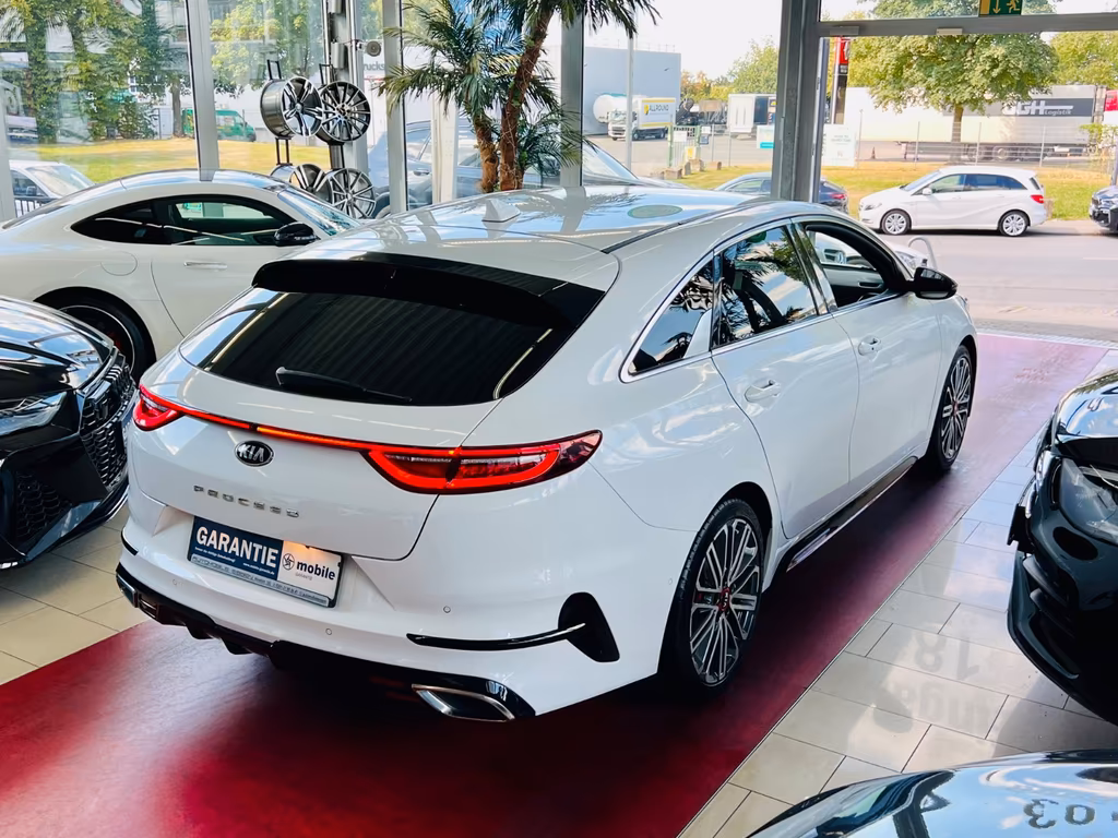 Kia ProCeed