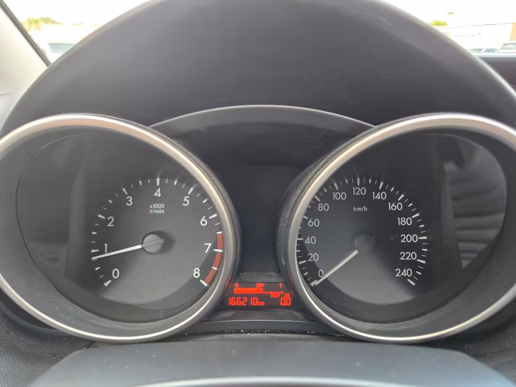 Mazda 5