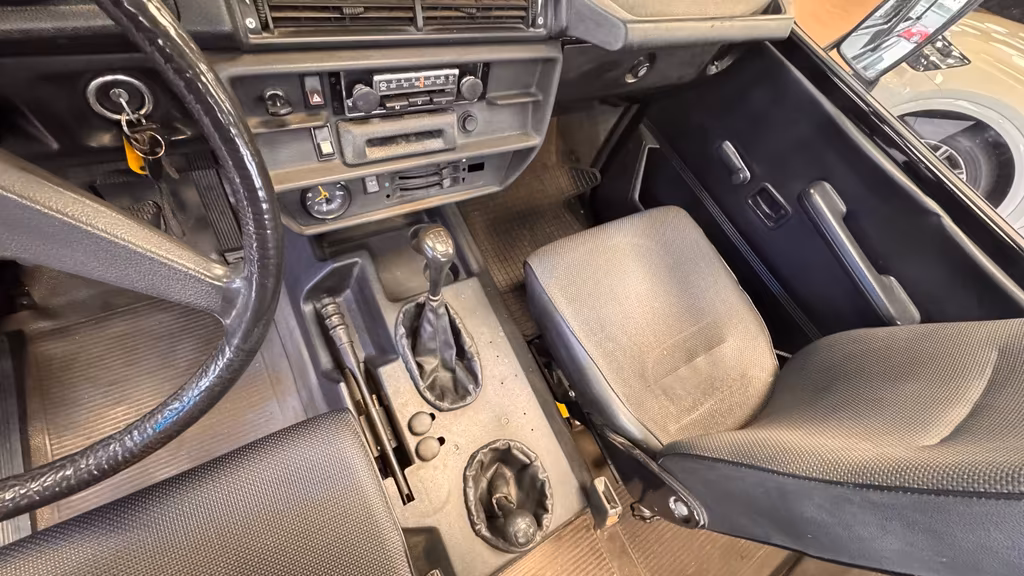 Mercedes-Benz G 300