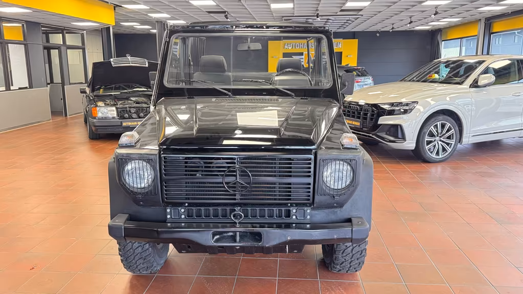 Mercedes-Benz G 300