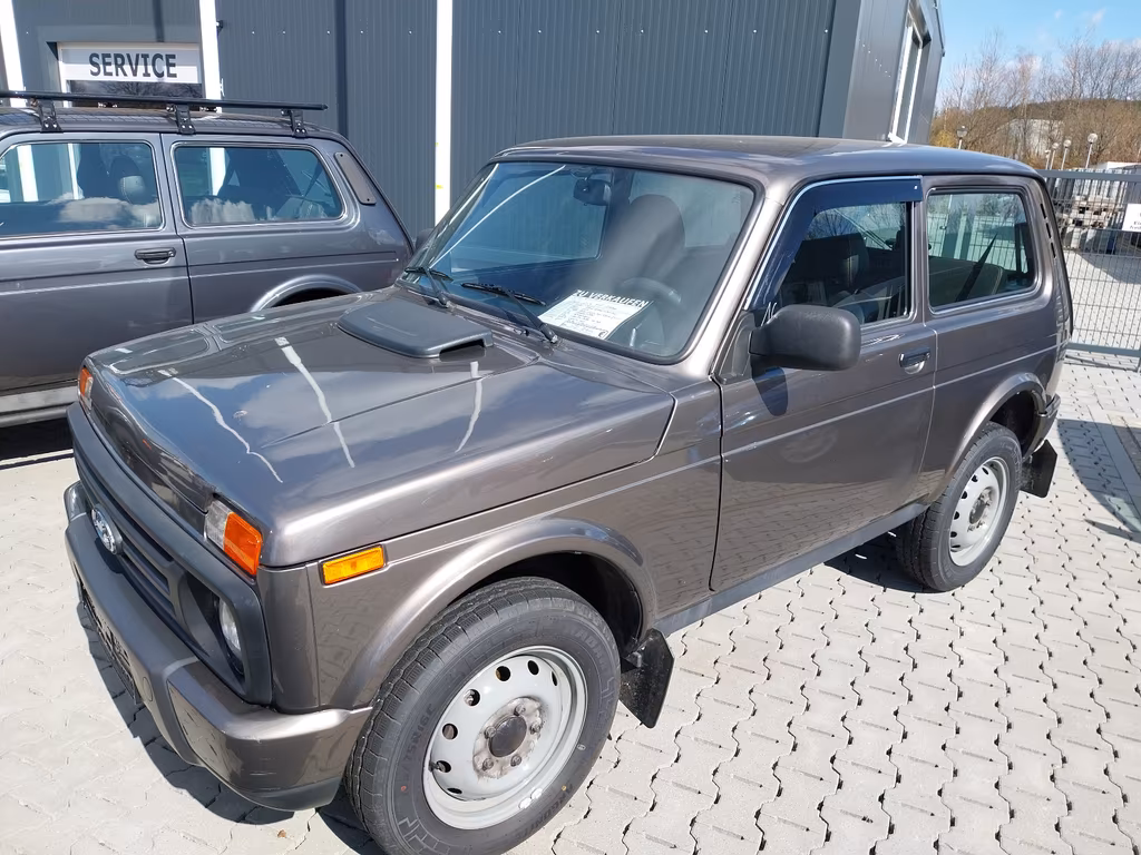 Lada Urban