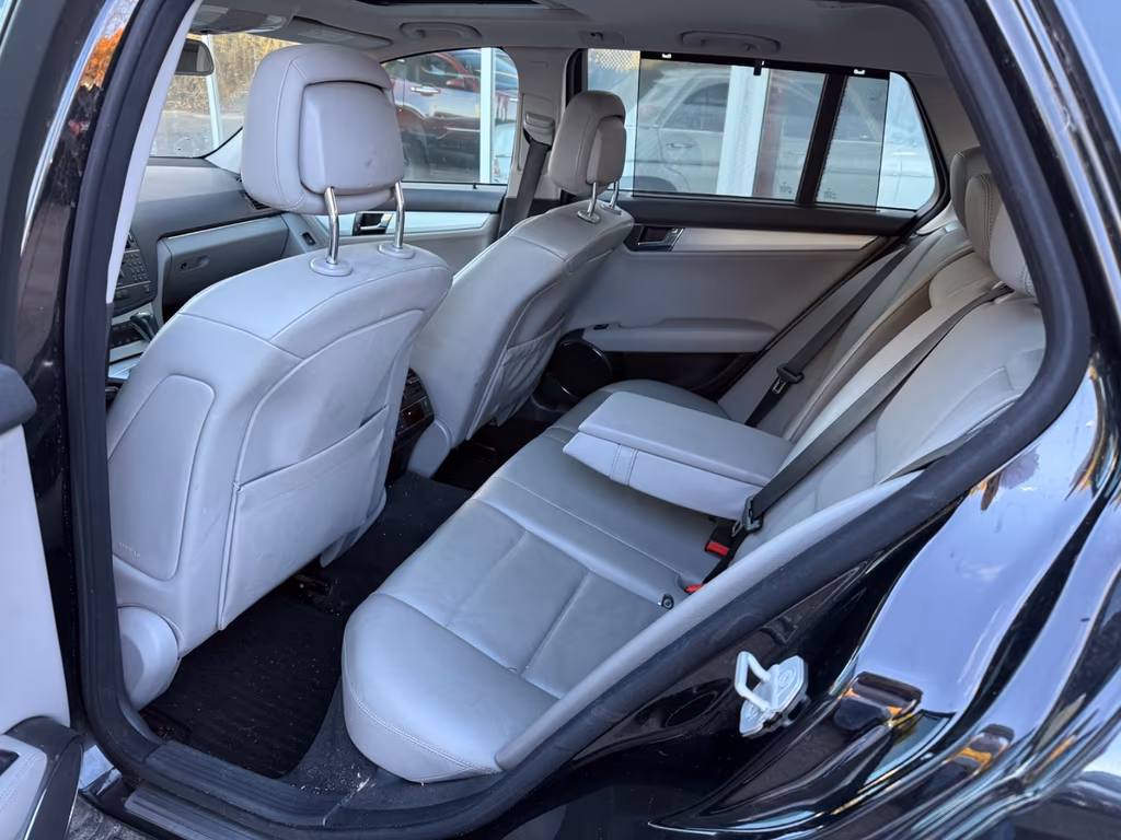 Mercedes-Benz C 320