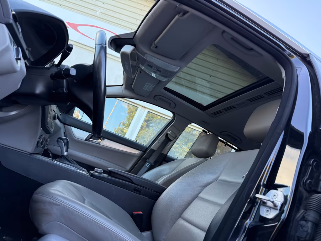 Mercedes-Benz C 320