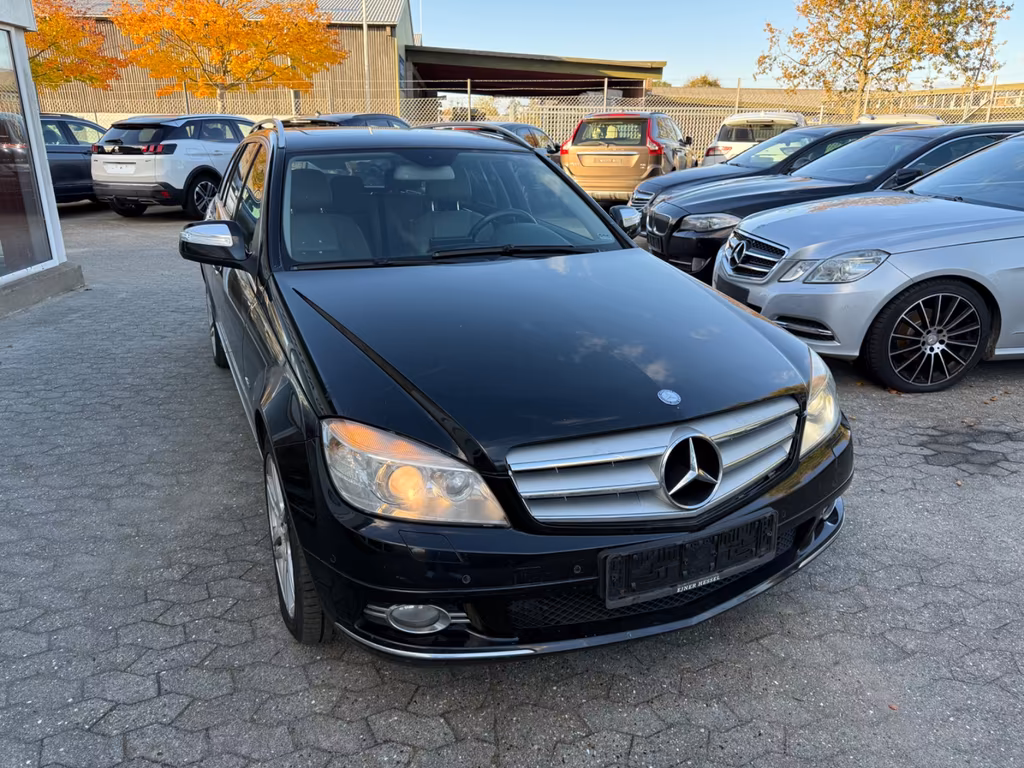 Mercedes-Benz C 320