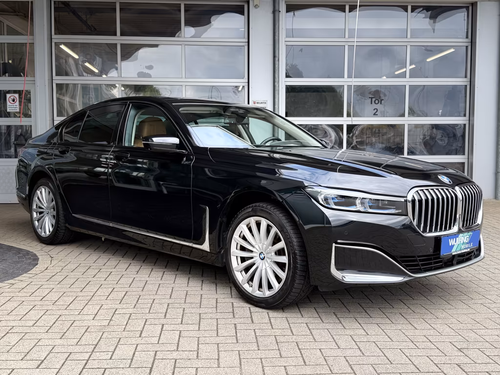 BMW 745
