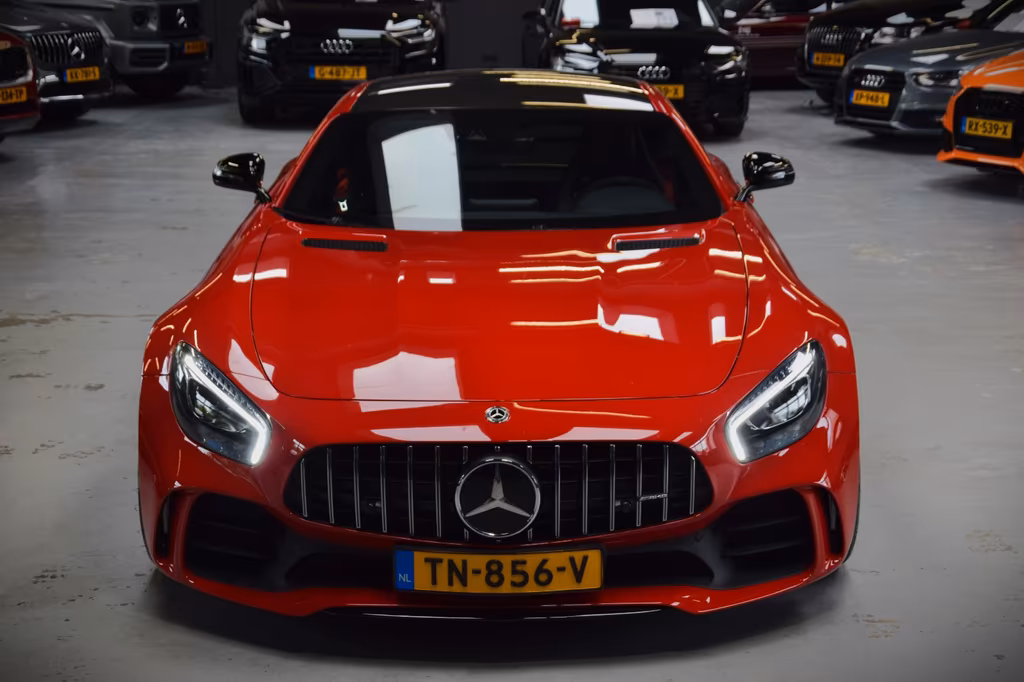 Mercedes-Benz AMG GT R