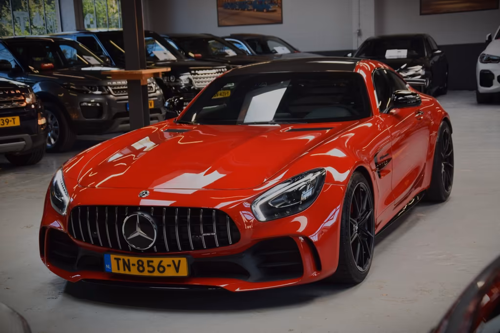 Mercedes-Benz AMG GT R