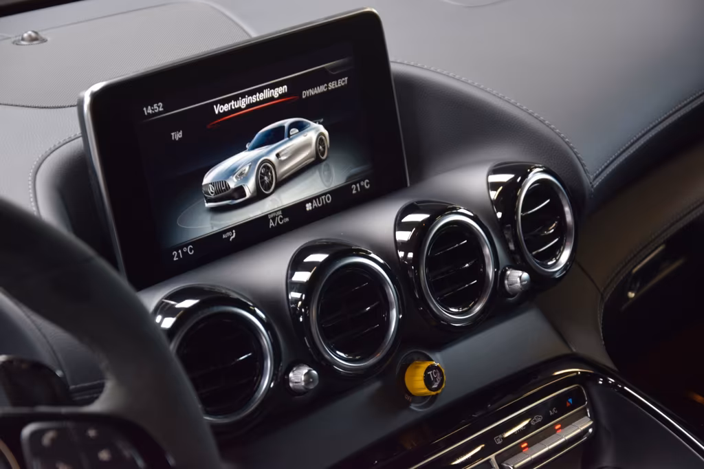 Mercedes-Benz AMG GT R