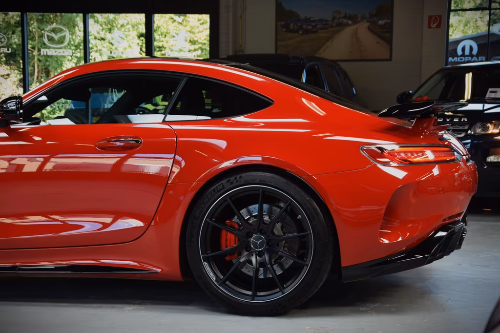 Mercedes-Benz AMG GT R