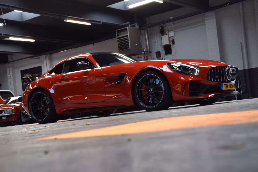 Mercedes-Benz AMG GT R