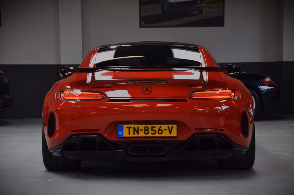 Mercedes-Benz AMG GT R