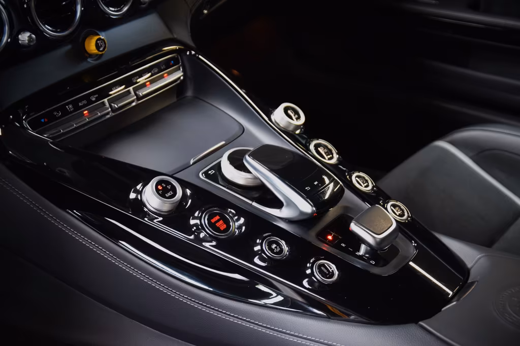 Mercedes-Benz AMG GT R