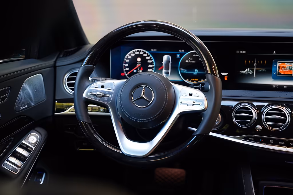 Mercedes-Benz S 600