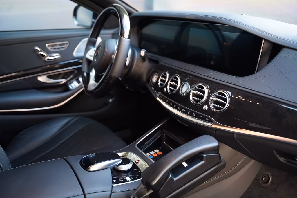 Mercedes-Benz S 600